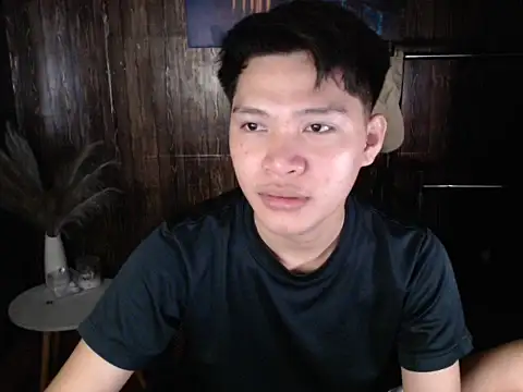 Helleron online show from 11-25-25, 03:56