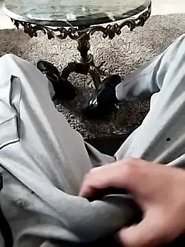 Snapshot of idhem___31 chatting on 02-19-26, 01:18 idhem 31 online show from 02-19-26, 01:18