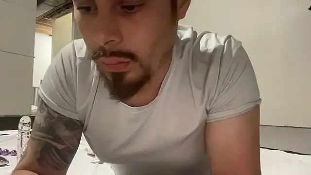 PuttieIn online show from 05-07-26, 02:06