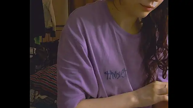 Snapshot of Lunliss chatting on 07-19-26, 04:16 Lunliss online show from 07-19-26, 04:16
