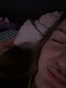 Snapshot of SafadaJS chatting on 12-14-25, 08:30 SafadaJS online show from 12-14-25, 08:30