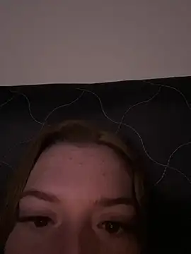 Snapshot of SafadaJS chatting on 02-14-26, 05:26 SafadaJS online show from 02-14-26, 05:26