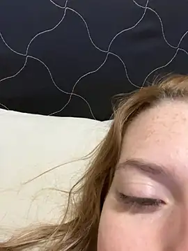 Snapshot of SafadaJS chatting on 02-17-26, 06:21 SafadaJS online show from 02-17-26, 06:21