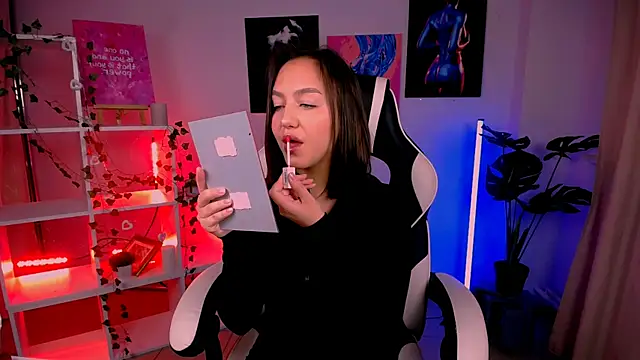 CindySparkl online show from 10-07-25, 03:47