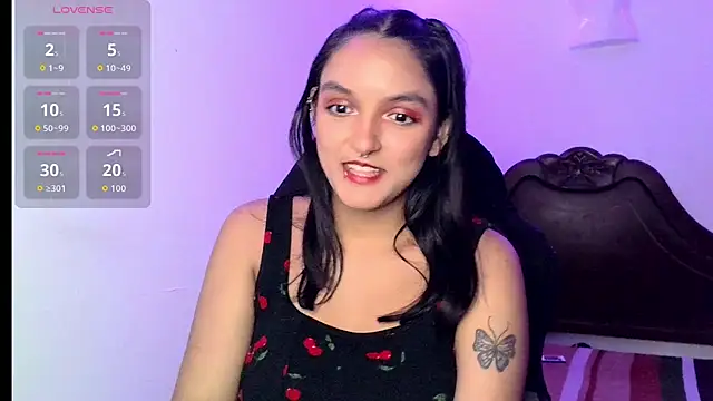 Snapshot of Ari_20_ chatting on 10-30-25, 12:34 Ari 20 online show from 10-30-25, 12:34