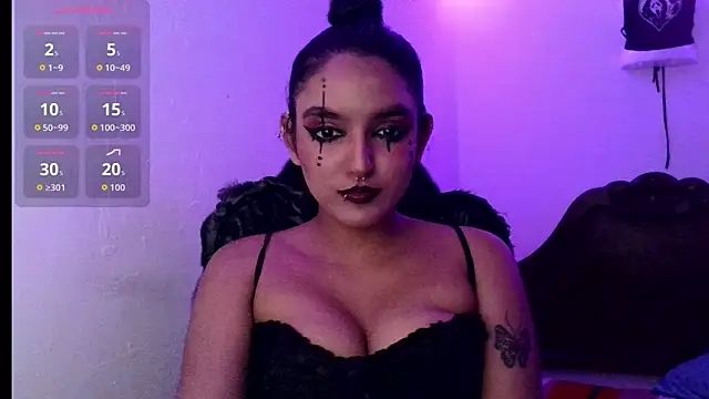 Snapshot of Ari_20_ chatting on 11-01-25, 12:56 Ari 20 online show from 11-01-25, 12:56