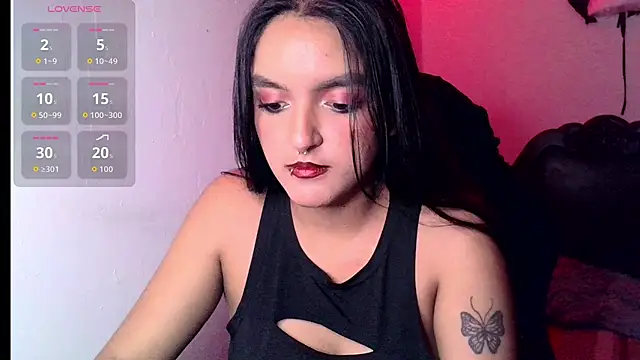 Snapshot of Ari_20_ chatting on 11-02-25, 01:52 Ari 20 online show from 11-02-25, 01:52