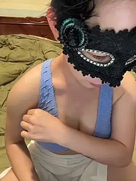 Snapshot of 34E-cocacola chatting on 10-12-25, 02:27 34E-cocacola online show from 10-12-25, 02:27