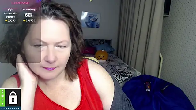 milf hornys online show from 10-19-25, 05:24