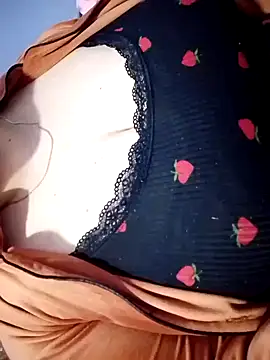 Snapshot of Hnonasix89 chatting on 03-17-26, 05:55 Hnonasix89 online show from 03-17-26, 05:55