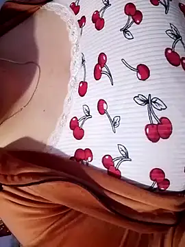 Snapshot of Hnonasix89 chatting on 03-18-26, 03:53 Hnonasix89 online show from 03-18-26, 03:53