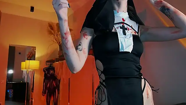 MariGven online show from 10-31-25, 03:24