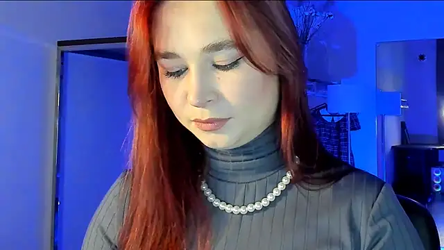 Meri Cutte online show from 12-15-25, 01:48