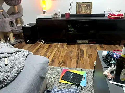 Snapshot of RedLayla chatting on 10-07-25, 07:33 RedLayla online show from 10-07-25, 07:33