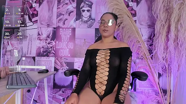 Snapshot of iSofiaass chatting on 06-24-26, 02:49 iSofiaass online show from 06-24-26, 02:49