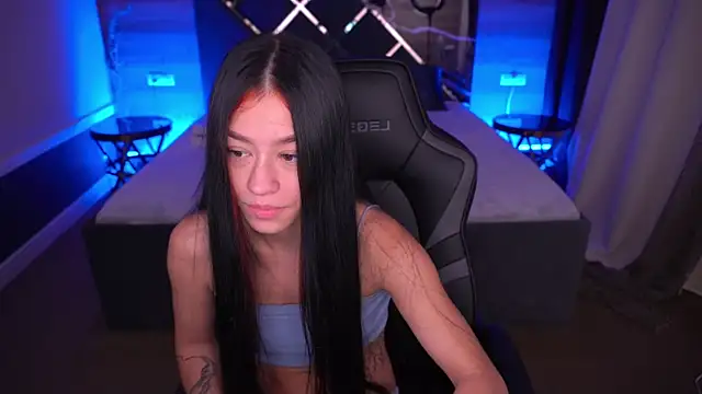 FataleNellie online show from 10-22-25, 08:52