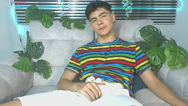 CamiiGuzmanX online show from 05-23-26, 09:30