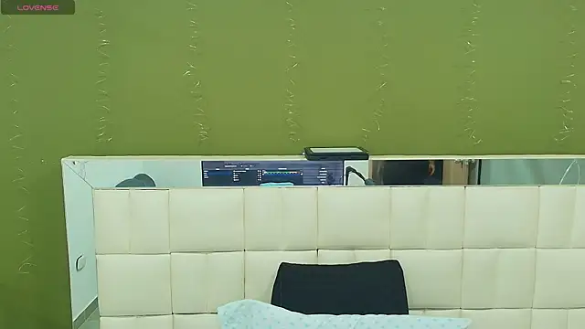 gisell gomez online show from 09-24-25, 12:08