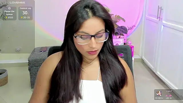 Cameroon-Diaz online show from 03-02-26, 01:51