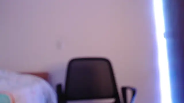 Snapshot of axel_davis_ chatting on 10-05-25, 03:27 axel davis online show from 10-05-25, 03:27