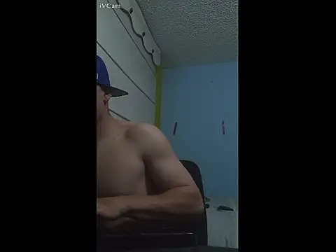 Snapshot of Saantiiagoooo chatting on 04-13-26, 06:08 Saantiiagoooo online show from 04-13-26, 06:08