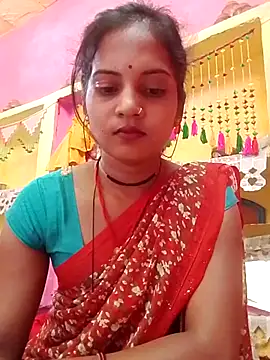 Snapshot of Hot_bbbb chatting on 04-18-26, 05:33 Hot bbbb online show from 04-18-26, 05:33