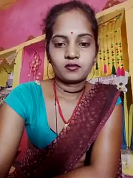 Snapshot of Hot_bbbb chatting on 04-24-26, 07:11 Hot bbbb online show from 04-24-26, 07:11