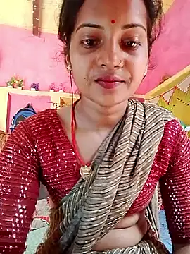 Snapshot of Hot_bbbb chatting on 05-15-26, 09:27 Hot bbbb online show from 05-15-26, 09:27