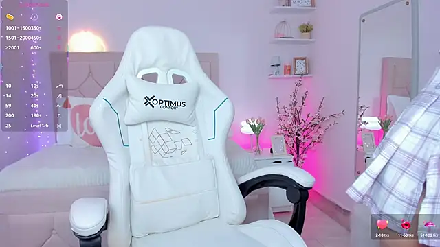 Snapshot of kim_dreams18 chatting on 10-03-25, 12:07 kim dreams18 online show from 10-03-25, 12:07