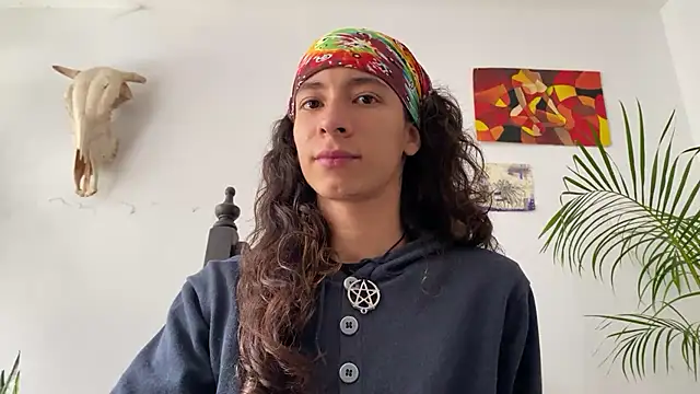 camille delrey online show from 11-14-25, 03:22