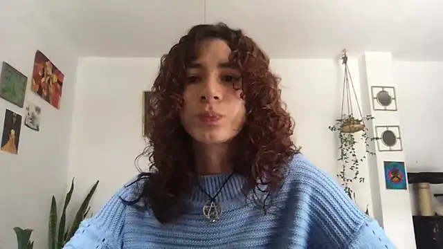 Snapshot of camille_delrey chatting on 05-11-26, 04:59 camille delrey online show from 05-11-26, 04:59
