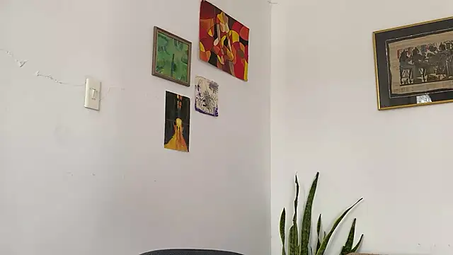 Snapshot of camille_delrey chatting on 06-17-26, 05:25 camille delrey online show from 06-17-26, 05:25