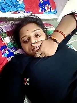 Snapshot of Hot_crety chatting on 09-10-25, 02:33 Hot crety online show from 09-10-25, 02:33