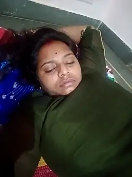 Snapshot of Hot_crety chatting on 09-21-25, 12:23 Hot crety online show from 09-21-25, 12:23