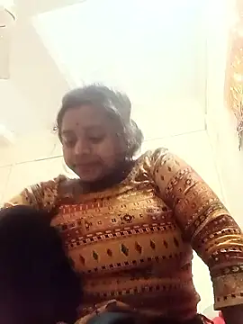 Hot crety online show from 01-19-26, 05:44