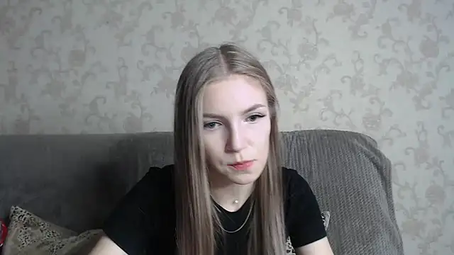 HitGyrl online show from 03-08-26, 08:07