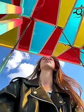 Snapshot of ElliRose chatting on 09-17-25, 06:37 ElliRose online show from 09-17-25, 06:37