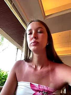 Snapshot of ElliRose chatting on 10-06-25, 12:41 ElliRose online show from 10-06-25, 12:41