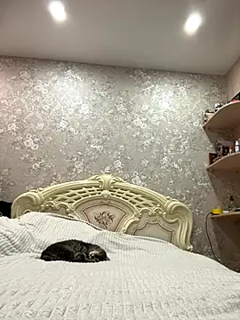 Snapshot of ElliRose chatting on 11-17-25, 09:15 ElliRose online show from 11-17-25, 09:15