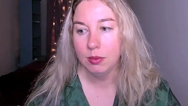 Snapshot of NancySanders chatting on 07-12-26, 08:00 NancySanders online show from 07-12-26, 08:00