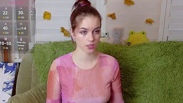 Snapshot of ElzaBlis chatting on 10-31-25, 02:18 ElzaBlis online show from 10-31-25, 02:18