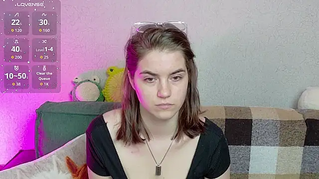 ElzaBlis online show from 04-17-26, 01:25