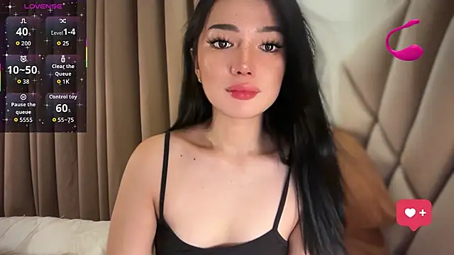 Snapshot of hadahera chatting on 06-02-26, 11:34 hadahera online show from 06-02-26, 11:34