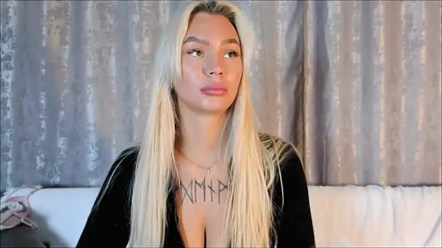 Eva Re online show from 10-17-25, 06:05