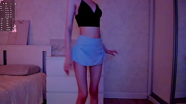 LynnaCure online show from 09-09-25, 03:28