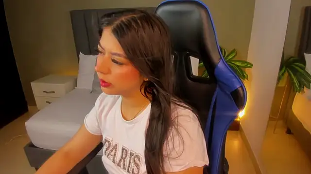 anagil  online show from 04-08-26, 01:44