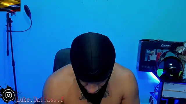 zeus 7777 online show from 05-06-26, 12:21