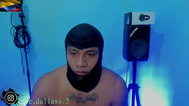 Snapshot of zeus_7777 chatting on 07-25-26, 08:23 zeus 7777 online show from 07-25-26, 08:23