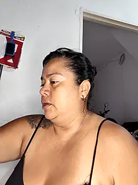 Snapshot of NARNYALABELLA chatting on 05-12-26, 11:07 NARNYALABELLA online show from 05-12-26, 11:07