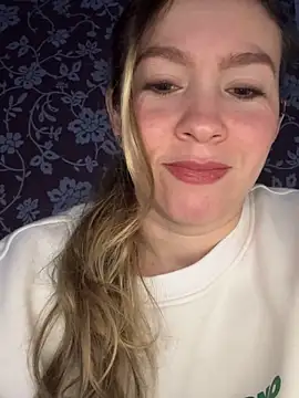 Snapshot of BritgetPsychol chatting on 10-01-25, 02:28 BritgetPsychol online show from 10-01-25, 02:28